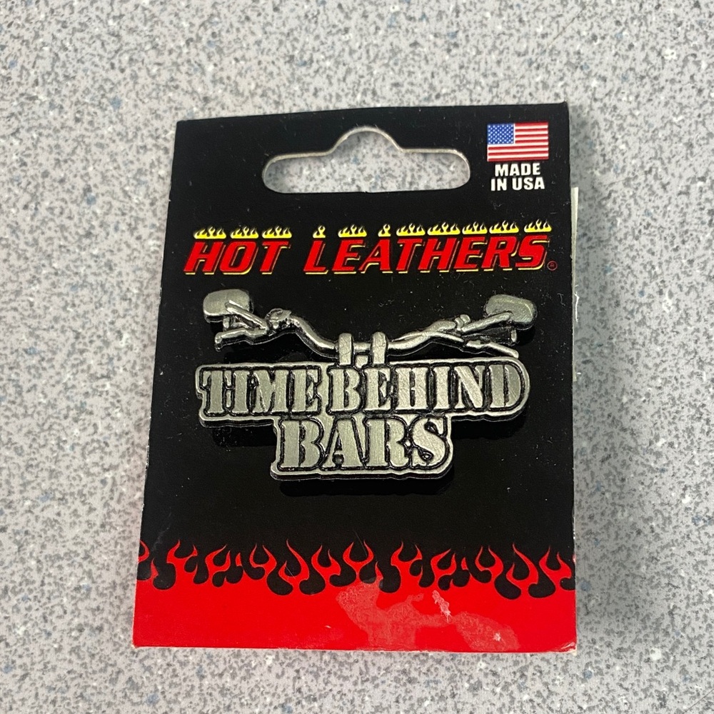 Hot Leathers Silver 'Time Behind Bars' Pin